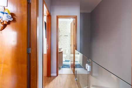 Casa à venda com 85m², 3 quartos e 3 vagas Casa à venda com 85m², 3 quartos e 3 vagasCorredor