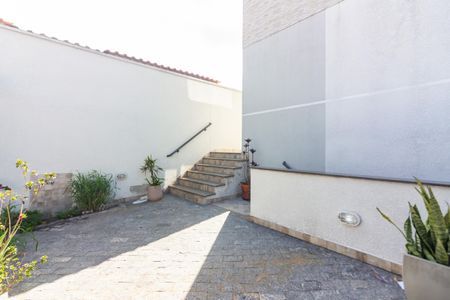 Casa à venda com 85m², 3 quartos e 3 vagas Casa à venda com 85m², 3 quartos e 3 vagasHall