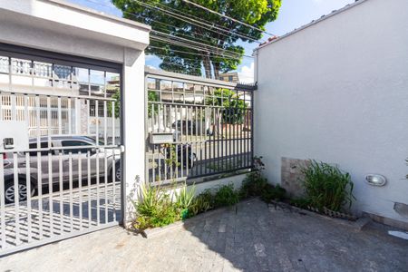 Casa à venda com 85m², 3 quartos e 3 vagas Casa à venda com 85m², 3 quartos e 3 vagasHall