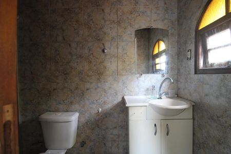 Casa para alugar com 100m², 2 quartos e sem vagaBanheiro da suíte 2