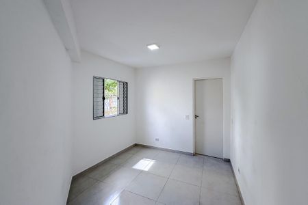 Casa para alugar com 48m², 1 quarto e sem vaga Casa para alugar com 48m², 1 quarto e sem vagaQuarto