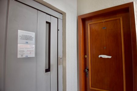 Apartamento à venda com 110m², 3 quartos e 2 vagas Apartamento à venda com 110m², 3 quartos e 2 vagasElevador