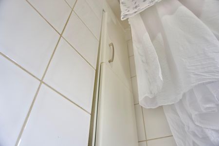 Apartamento à venda com 110m², 3 quartos e 2 vagas Apartamento à venda com 110m², 3 quartos e 2 vagasÁrea de Serviço - Detalhe Armário