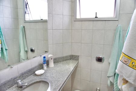 Apartamento à venda com 110m², 3 quartos e 2 vagas Apartamento à venda com 110m², 3 quartos e 2 vagasBanheiro