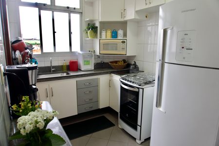 Apartamento à venda com 110m², 3 quartos e 2 vagas Apartamento à venda com 110m², 3 quartos e 2 vagasCozinha