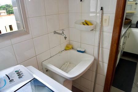 Apartamento à venda com 110m², 3 quartos e 2 vagas Apartamento à venda com 110m², 3 quartos e 2 vagasÁrea de Serviço