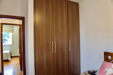 Apartamento à venda com 110m², 3 quartos e 2 vagas Apartamento à venda com 110m², 3 quartos e 2 vagasSuíte - Detalhe Armário