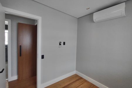 Apartamento à venda com 128m², 4 quartos e 2 vagasQuarto 1