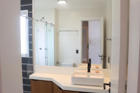 Apartamento à venda com 128m², 4 quartos e 2 vagasBanheiro da Suíte