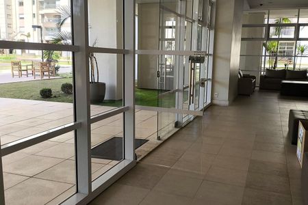 Apartamento à venda com 128m², 4 quartos e 2 vagasHall social