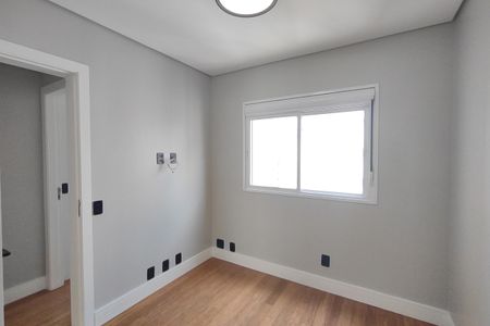 Apartamento à venda com 128m², 4 quartos e 2 vagasQuarto 2