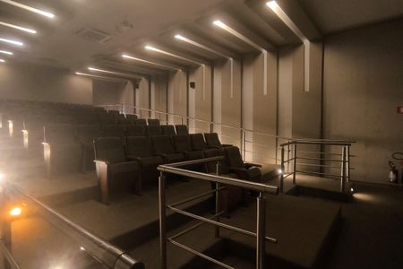 Apartamento à venda com 128m², 4 quartos e 2 vagasCinema