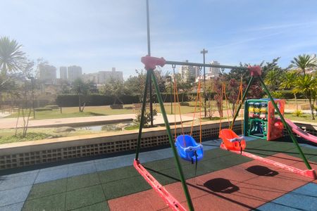 Apartamento à venda com 128m², 4 quartos e 2 vagasÁrea comum - Playground