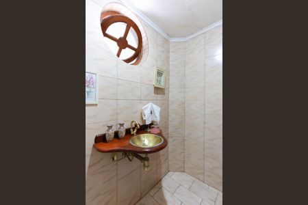 Casa à venda com 240m², 4 quartos e 3 vagasCasa 2 - Lavabo