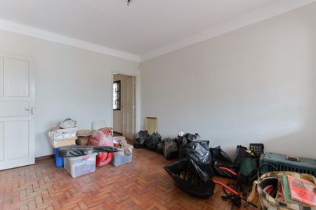 Casa 1 - Sala de casa à venda com 4 quartos, 190m² em Vila Carbone, São Paulo