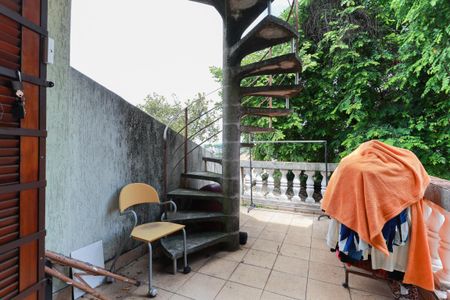 Casa à venda com 240m², 4 quartos e 3 vagasCasa 2 - Varanda do Quarto 1