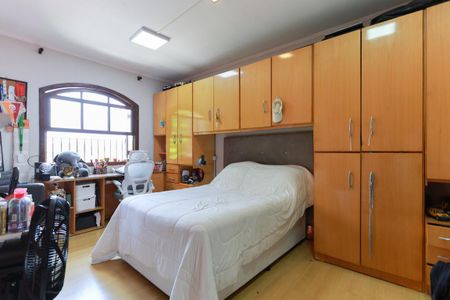 Casa à venda com 240m², 4 quartos e 3 vagasCasa 2 - Quarto 2