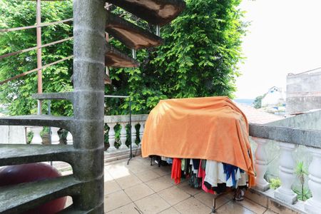 Casa à venda com 240m², 4 quartos e 3 vagasCasa 2 - Varanda do Quarto 1