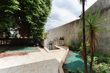 Casa à venda com 240m², 4 quartos e 3 vagasCasa 2 - Quintal