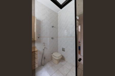 Casa à venda com 240m², 4 quartos e 3 vagasCasa 1 - Banheiro