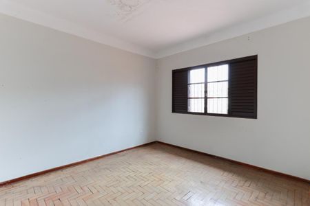 Casa à venda com 240m², 4 quartos e 3 vagasCasa 1 - Quarto 1