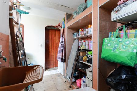 Casa à venda com 240m², 4 quartos e 3 vagasCasa 2 - Área de serviço