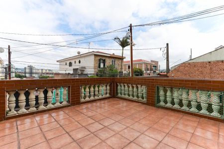 Casa à venda com 240m², 4 quartos e 3 vagasCasa 1 - Terraço 2