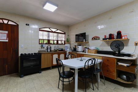 Casa à venda com 240m², 4 quartos e 3 vagasCasa 2 - Cozinha
