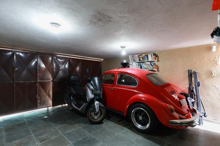 Casa à venda com 240m², 4 quartos e 3 vagasGaragem 1