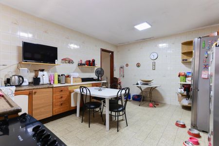 Casa à venda com 240m², 4 quartos e 3 vagasCasa 2 - Cozinha
