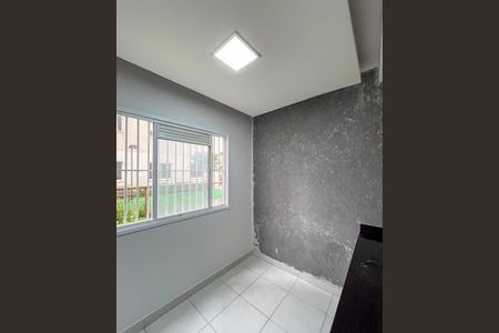 Sala de apartamento para alugar com 2 quartos, 32m² em Parque Fongaro, São Paulo