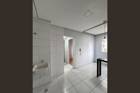 Apartamento para alugar com 32m², 2 quartos e sem vaga Apartamento para alugar com 32m², 2 quartos e sem vagaCozinha e Área de Serviço