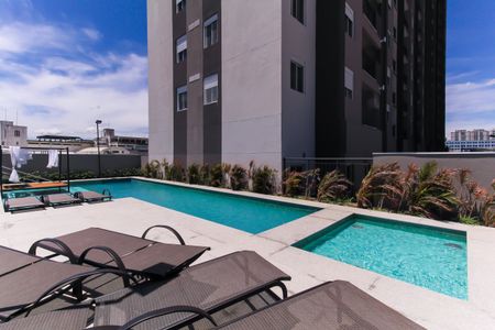 Apartamento para alugar com 42m², 2 quartos e 1 vaga Apartamento para alugar com 42m², 2 quartos e 1 vagaÁrea comum - Piscina