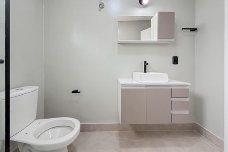 Apartamento para alugar com 65m², 1 quarto e sem vagaBanheiro da Suíte