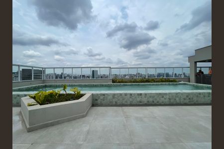 Apartamento para alugar com 32m², 1 quarto e sem vagaÁrea comum - Piscina