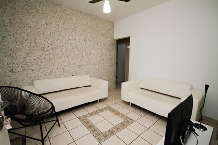 Apartamento para alugar com 70m², 2 quartos e 1 vagaSala