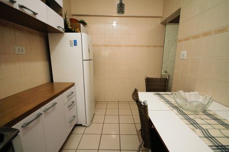 Apartamento para alugar com 70m², 2 quartos e 1 vagaCozinha