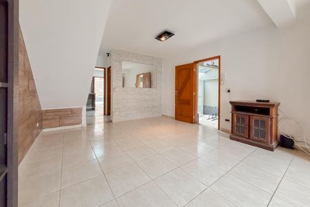 Casa para alugar com 50m², 1 quarto e sem vaga Casa para alugar com 50m², 1 quarto e sem vagaSala e Quarto