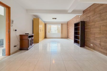 Casa para alugar com 50m², 1 quarto e sem vaga Casa para alugar com 50m², 1 quarto e sem vagaSala e Quarto