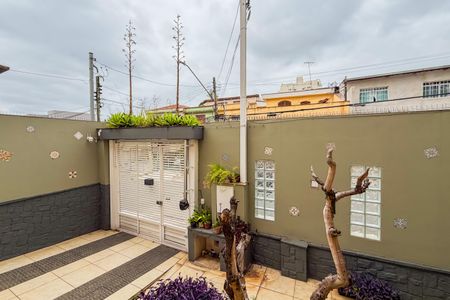Vista de casa para alugar com 1 quarto, 50m² em Vila São José, São Paulo