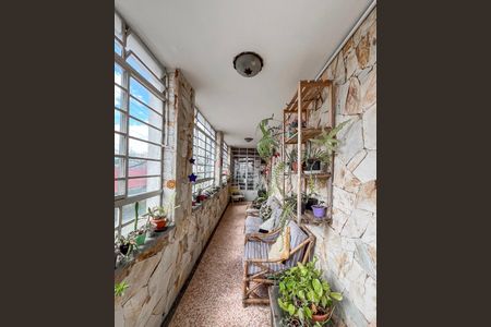 Casa à venda com 260m², 3 quartos e 3 vagasCorredor