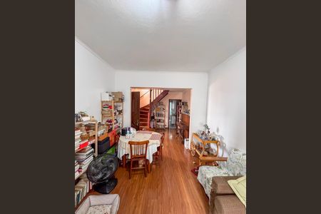 Casa à venda com 260m², 3 quartos e 3 vagasSala