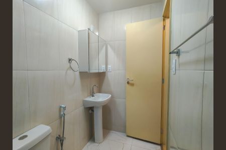 Apartamento à venda com 53m², 2 quartos e 1 vaga Apartamento à venda com 53m², 2 quartos e 1 vagaBanheiro Corredor