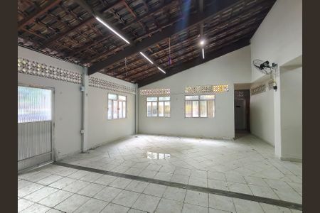Apartamento à venda com 53m², 2 quartos e 1 vaga Apartamento à venda com 53m², 2 quartos e 1 vagaÁrea comum - Salão de festas