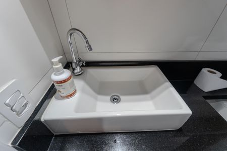 Apartamento para alugar com 35m², 2 quartos e sem vaga Apartamento para alugar com 35m², 2 quartos e sem vagaBanheiro