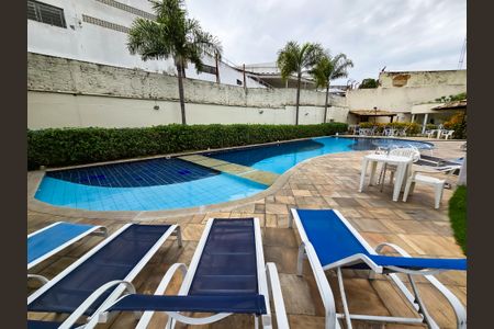 Apartamento à venda com 60m², 3 quartos e 1 vaga Apartamento à venda com 60m², 3 quartos e 1 vagaÁrea comum - Piscina