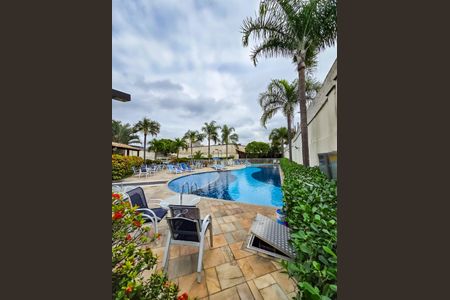 Apartamento à venda com 60m², 3 quartos e 1 vaga Apartamento à venda com 60m², 3 quartos e 1 vagaÁrea comum - Piscina