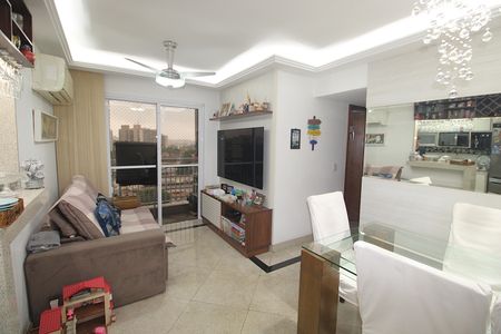 Sala de apartamento à venda com 3 quartos, 60m² em Del Castilho, Rio de Janeiro