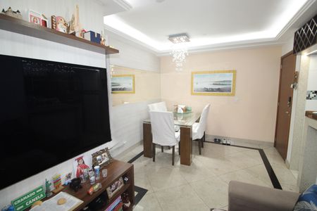 Sala de apartamento à venda com 3 quartos, 60m² em Del Castilho, Rio de Janeiro