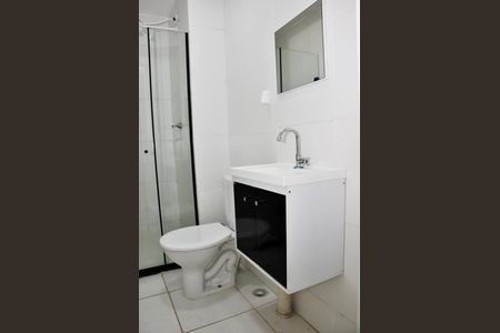 Apartamento para alugar com 34m², 2 quartos e sem vagaDetalhe - Banheiro Social